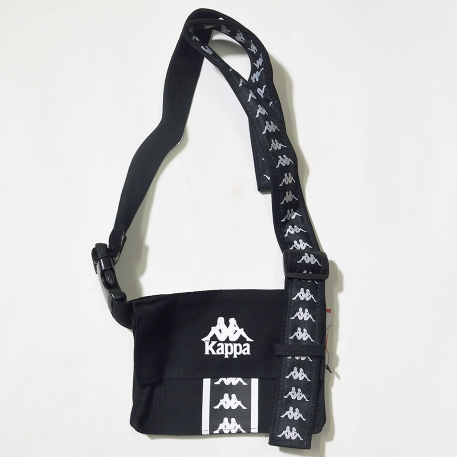 KAPPA カッパ ショルダーバッグ サコッシュ 鞄 ロゴ総柄 K08Y8BX51M 2018秋冬 新作