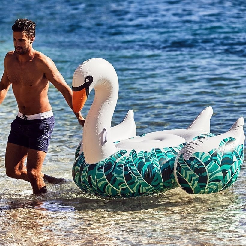 SUNNY LIFE サニーライフ 浮き輪 スワン型 Luxe Ride-On Float Swan Banana Palm