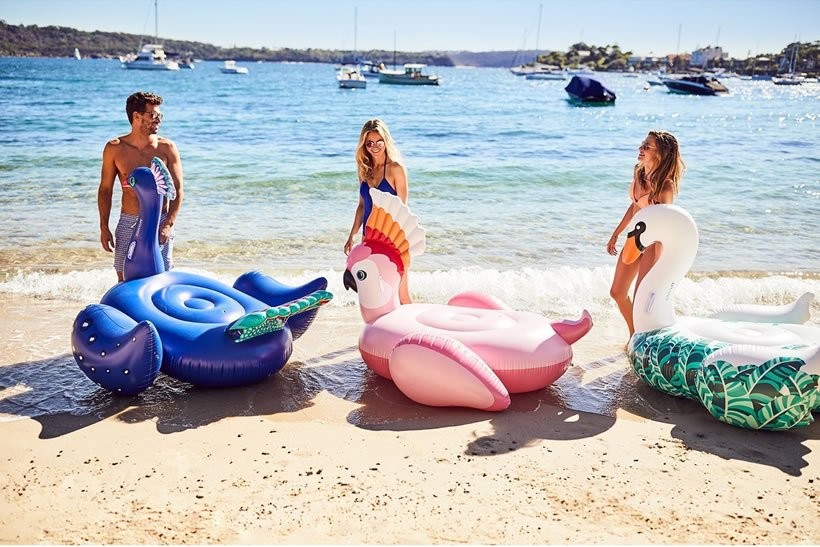 SUNNY LIFE サニーライフ 浮き輪 クジャク型 Luxe Ride-On Float Peacock