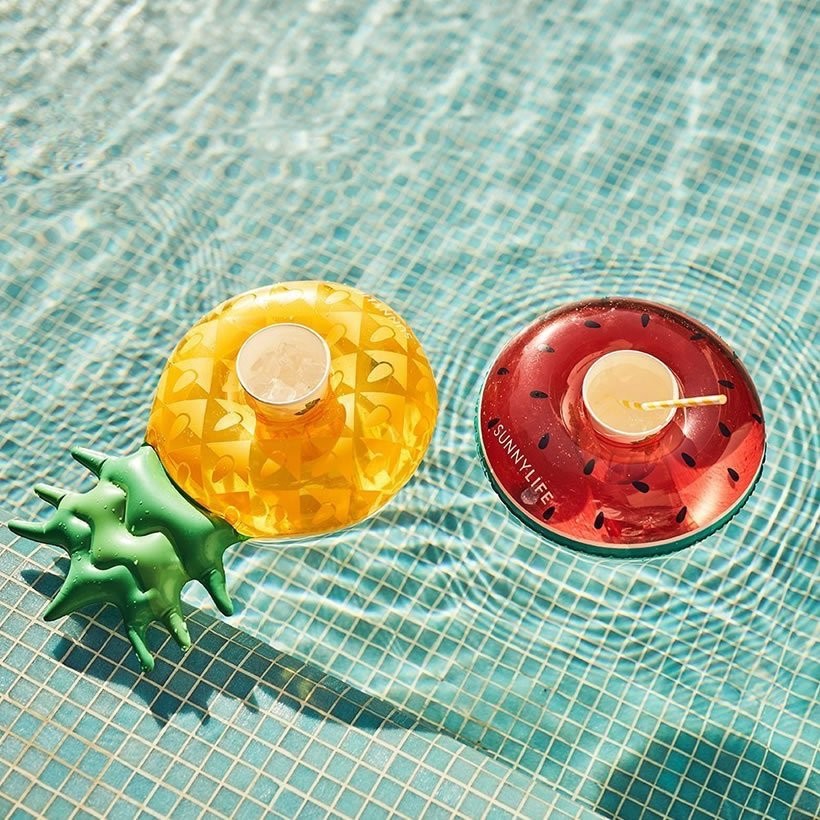 SUNNY LIFE サニーライフ ビーチドリンクホルダー ドーナツ型 パイナップル スイカ Inflatable Drink Holders Fruit Salad